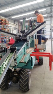 andrew picking machine